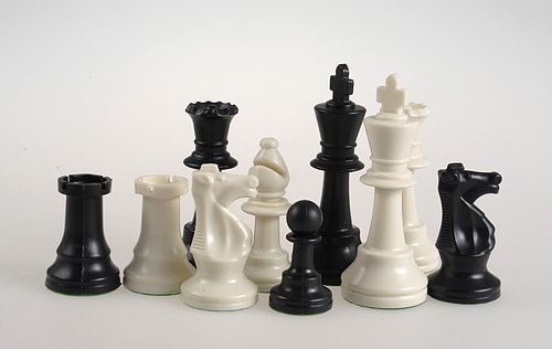 Шахові фігури Стаунтон 97 мм, пластик легкі E210 фото